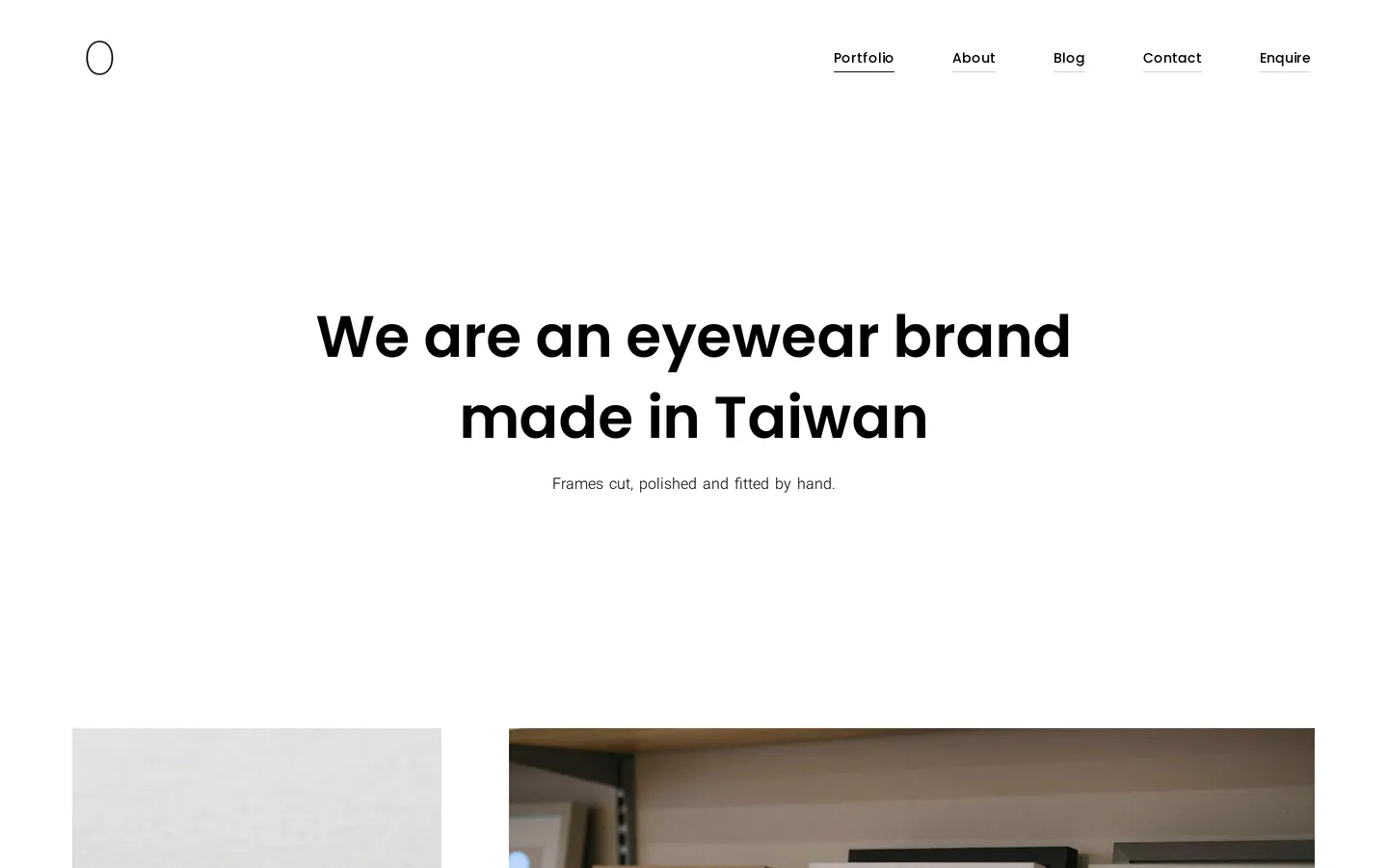 Light centred headline, brick and blog — Optica